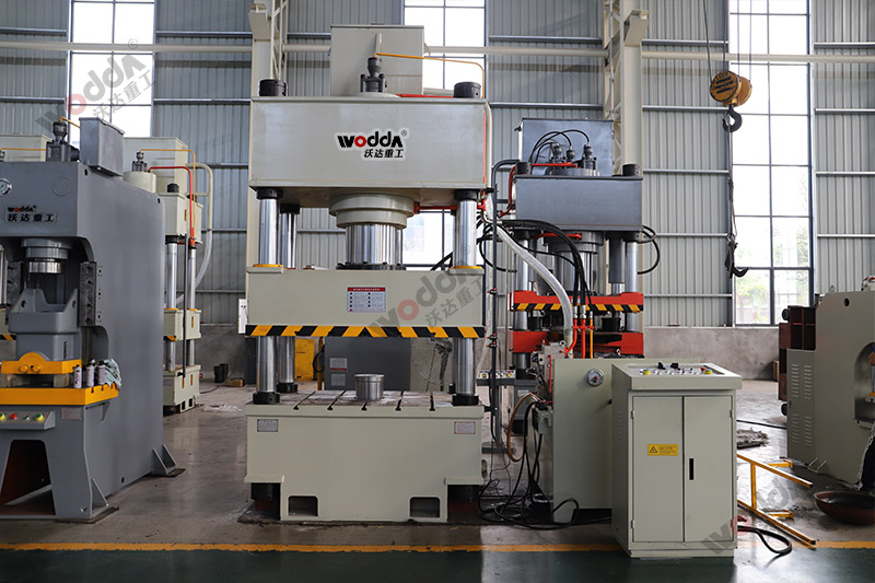 不銹鋼水箱板液壓機(jī) 不銹鋼水箱板液壓機(jī)