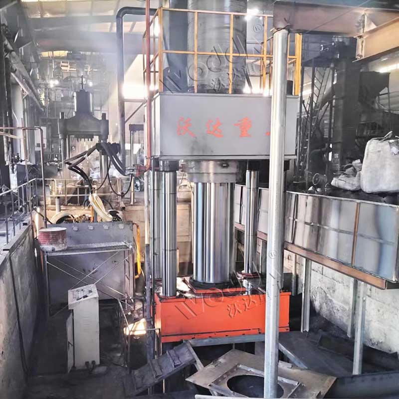 1600噸石墨坩堝生產(chǎn)設(shè)備 1600噸石墨坩堝生產(chǎn)設(shè)備