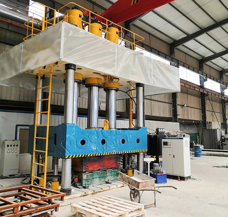 2000噸四柱復(fù)合材料模壓機(jī) 2000噸四柱復(fù)合材料模壓機(jī)