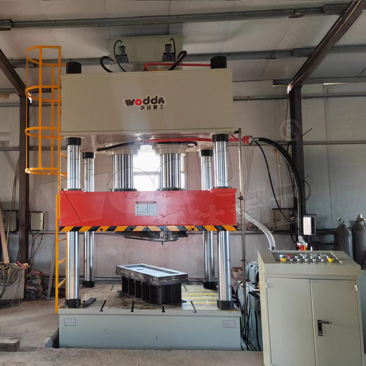 400噸金屬冷擠壓成型液壓機(jī)客戶現(xiàn)場(chǎng) 400噸金屬冷擠壓成型液壓機(jī)客戶現(xiàn)場(chǎng)