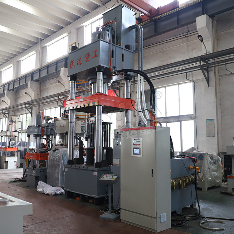 630噸粉末成型液壓機(jī) 630噸粉末成型液壓機(jī)