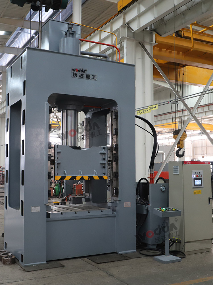 200噸框架式液壓機 200噸框架式液壓機