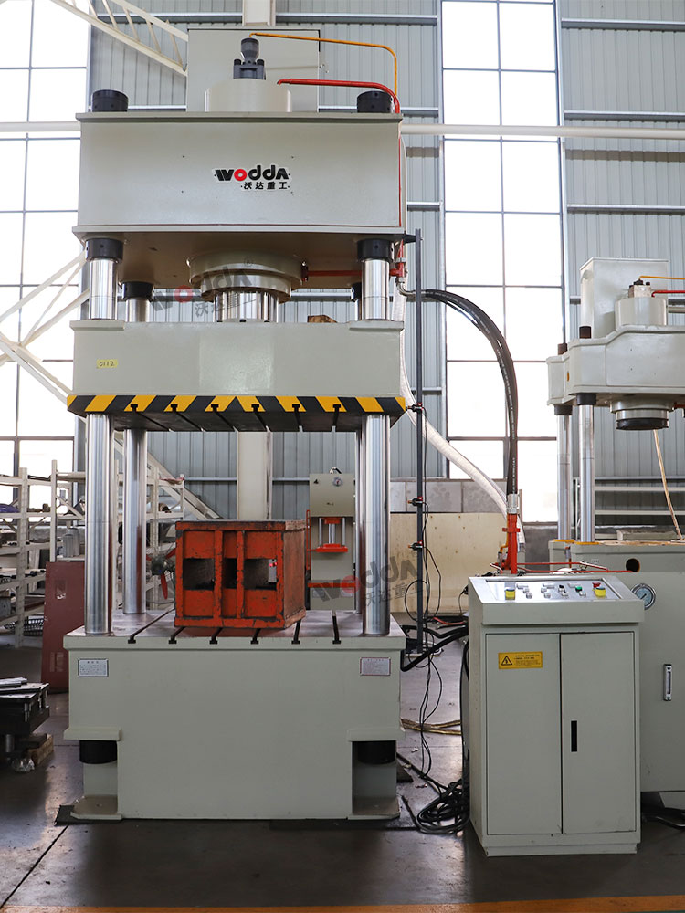 315噸國標(biāo)液壓機 315噸國標(biāo)液壓機