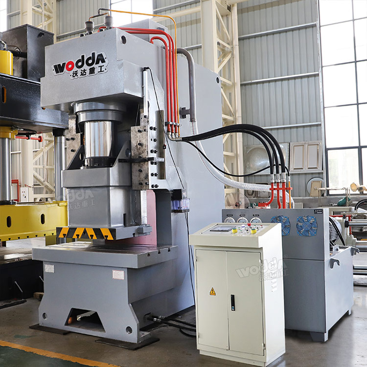 315噸油壓沖床 315噸油壓沖床