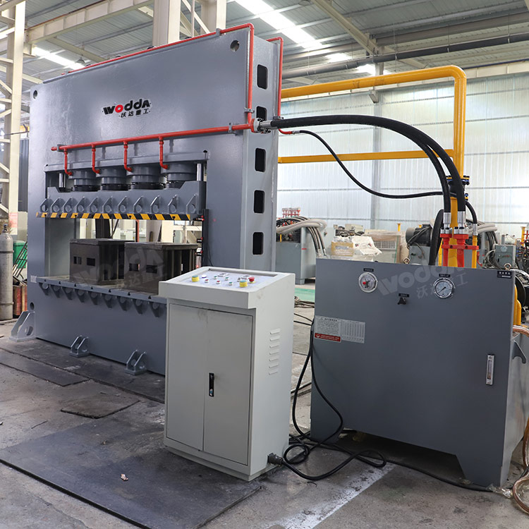 630噸龍門油壓機 630噸龍門油壓機