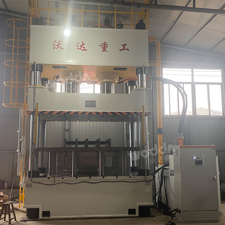 1000噸四柱液壓機 1000噸四柱液壓機