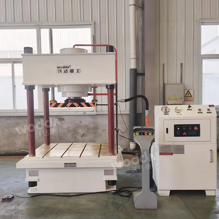 100噸二梁四柱液壓機 100噸二梁四柱液壓機