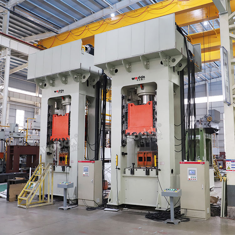 630噸框架式油壓機 630噸框架式油壓機