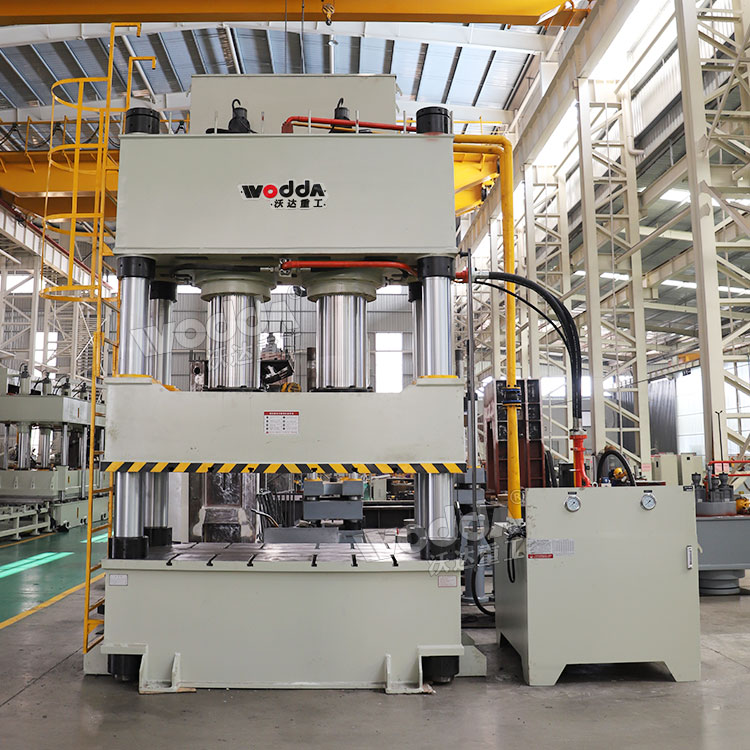 1000噸三梁四柱液壓機 1000噸三梁四柱液壓機