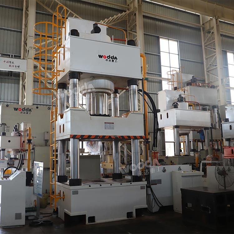 活性炭成型液壓機.jpg 活性炭成型液壓機.jpg