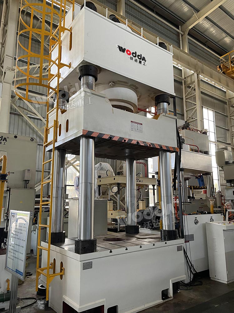 1000噸四柱液壓機 1000噸四柱液壓機