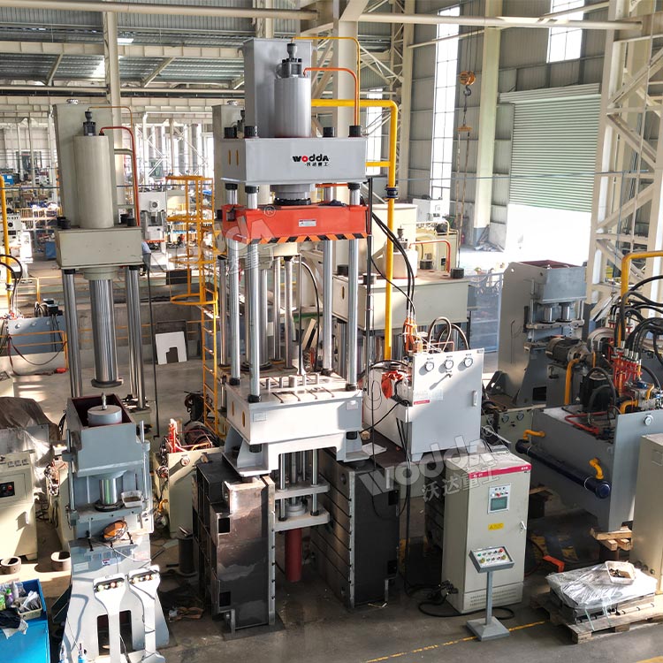 200噸三梁四柱液壓機 200噸三梁四柱液壓機