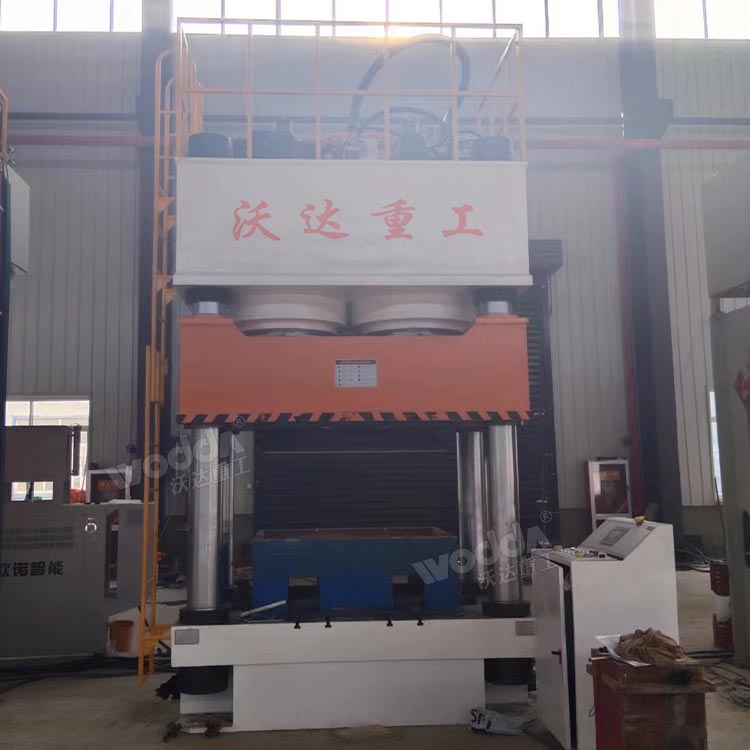 1600噸四柱液壓機 1600噸四柱液壓機