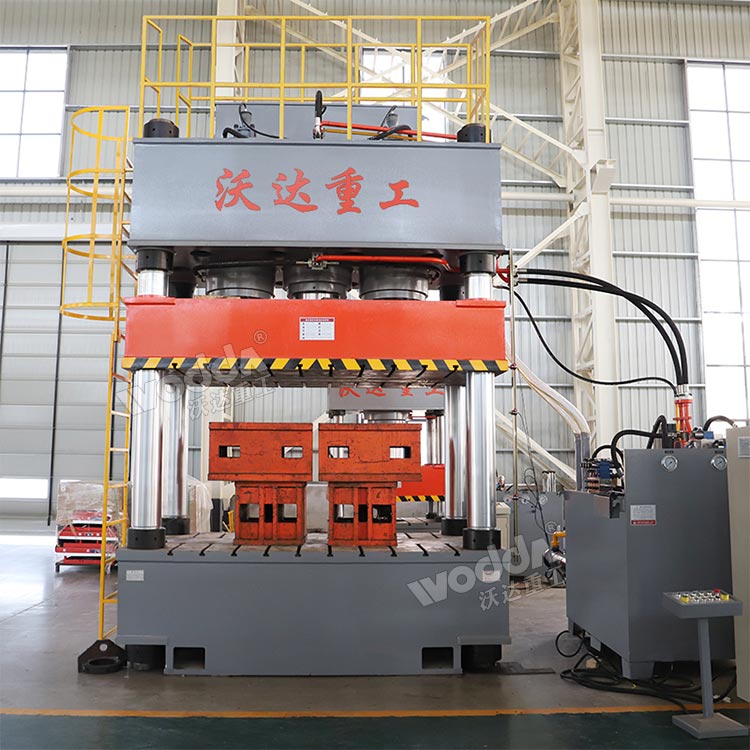 四柱液壓機(圖1) 四柱液壓機(圖1)