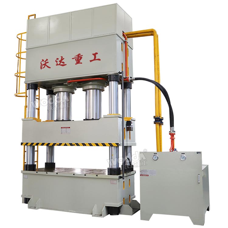 1000噸三梁四柱液壓機 1000噸三梁四柱液壓機