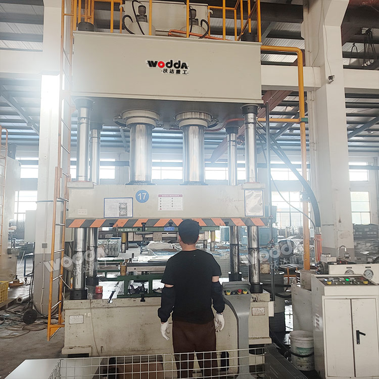 400噸洗衣機(jī)配件沖壓液壓機(jī) 400噸洗衣機(jī)配件沖壓液壓機(jī)