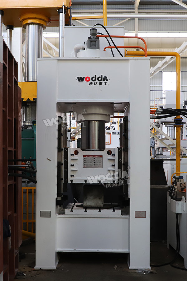 315噸框架式液壓機 315噸框架式液壓機