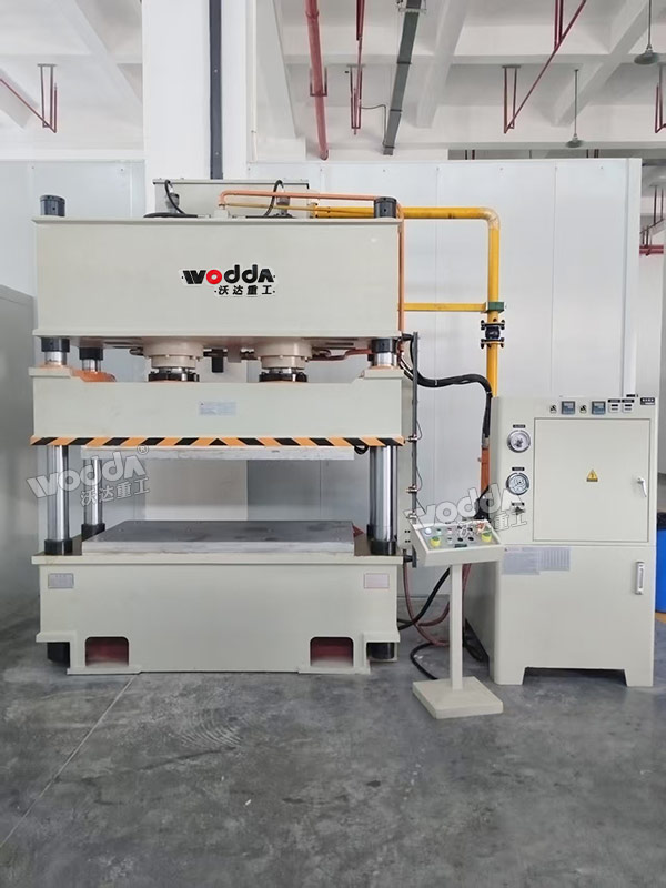 200噸四柱液壓機