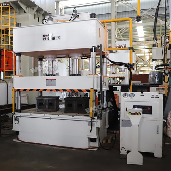 200噸液壓機(jī)