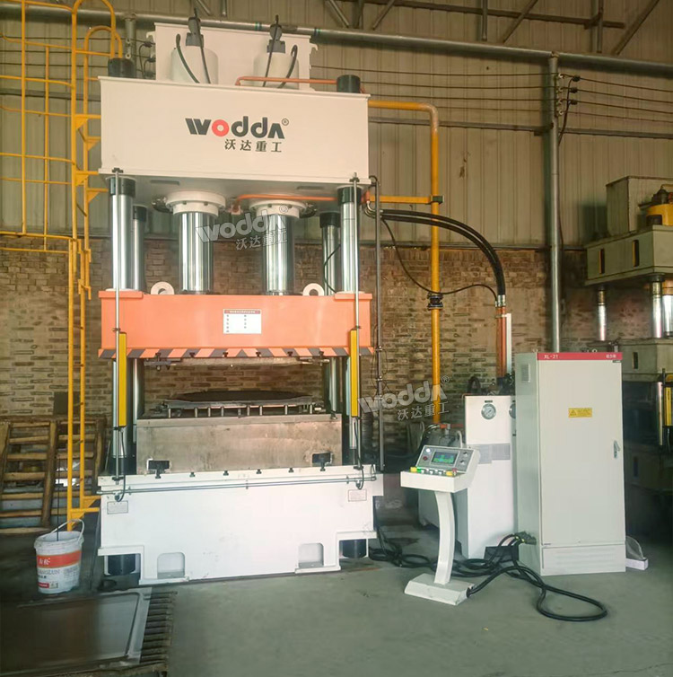 400噸汽車配件成型液壓機試