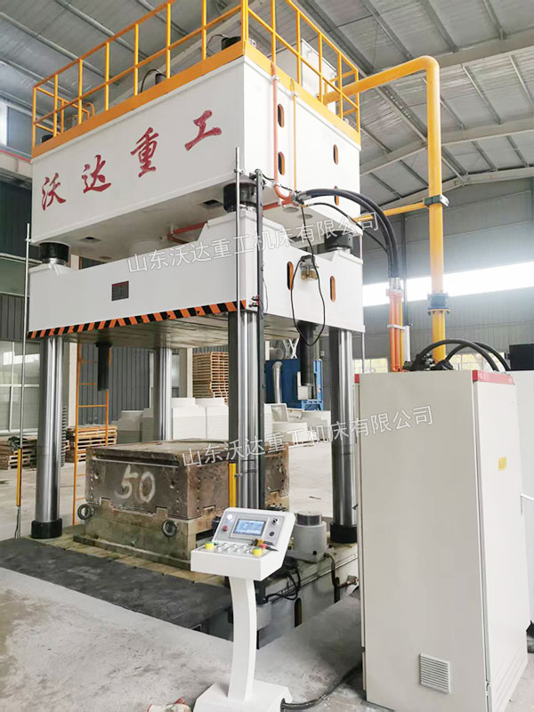 1200噸四柱液壓機(jī)安裝調(diào)試