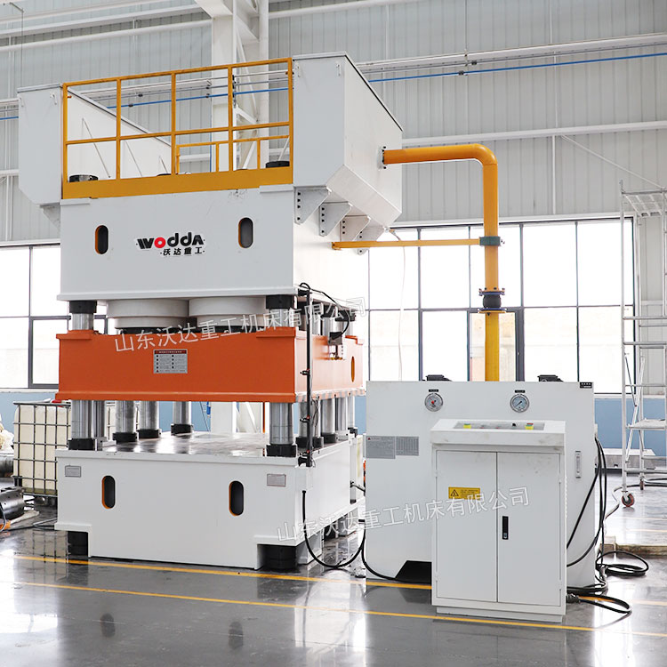 鋼木門(mén)壓花機(jī).jpg 鋼木門(mén)壓花機(jī).jpg