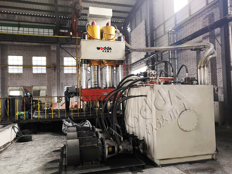 碳素石墨坩堝液壓機 碳素石墨坩堝液壓機